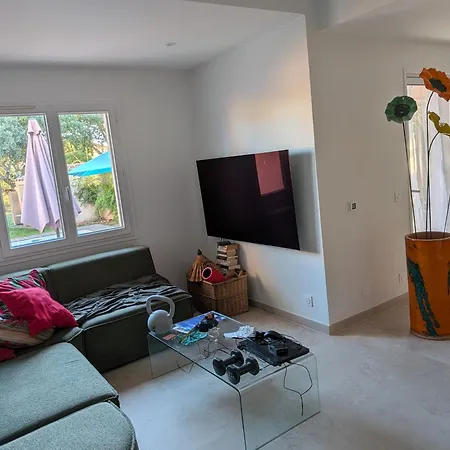 Villa Climatisée Au Calme, 3 Chambres, 2 Sdb La Londe-les-Maures